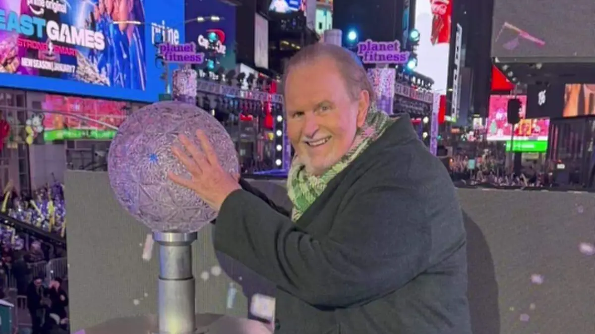 CBS censura a Raúl de Molina por hablar a favor de los inmigrantes