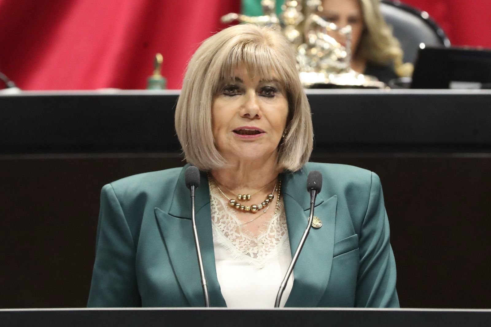 Proponen eliminar el IVA en medicamentos para personas mayores de 60 años