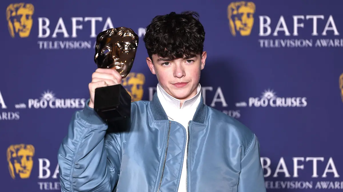 “Adolescencia” arrasa con cuatro máscaras en los premios BAFTA de Televisión