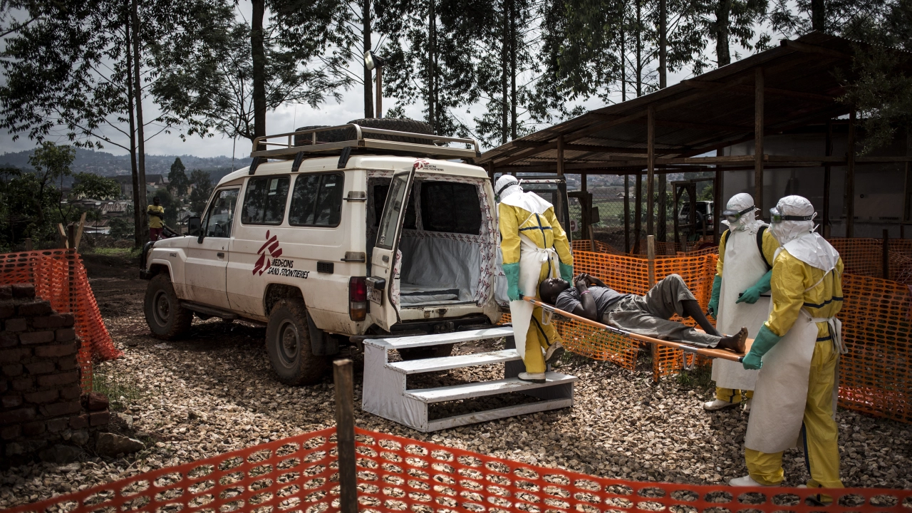 OMS declara emergencia de salud pública internacional por brote de ébola en África