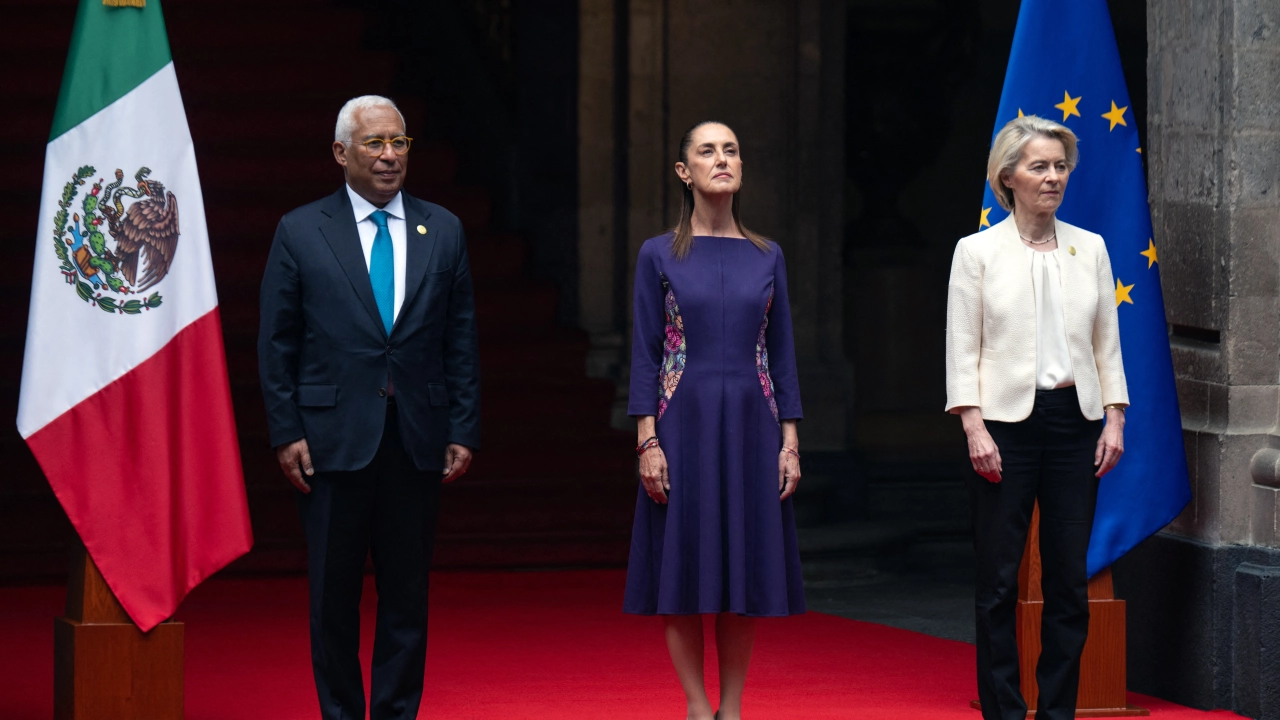Sheinbaum da la bienvenida a delegación de la Unión Europea en Palacio Nacional