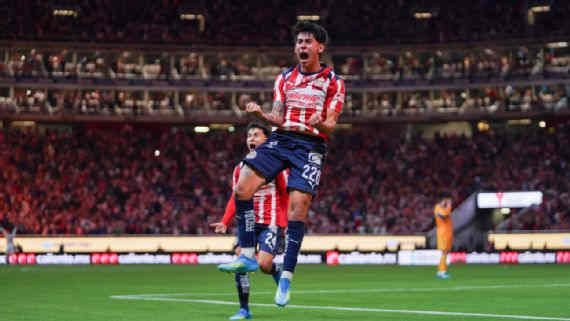 Chivas logra la hazaña ante Tigres y va a semifinales