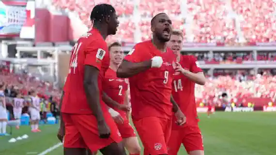 Canadá reaccionó, empató con Bosnia en el debut y evitó ser dueña de un triste récord