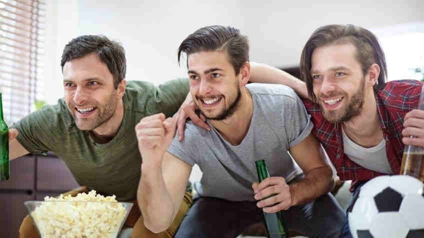 ¿Me pueden multar con más de 30 millones de pesos por ver los partidos de la Copa Mundial?