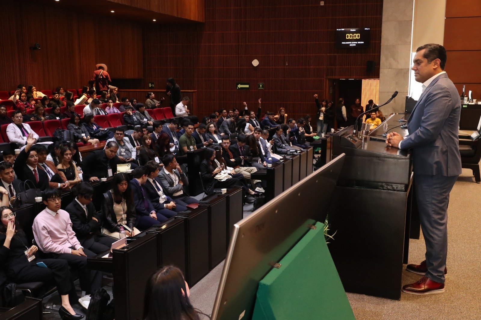 En Parlamento Juvenil, tercera edición, ponentes piden a juventudes involucrarse en los asuntos públicos