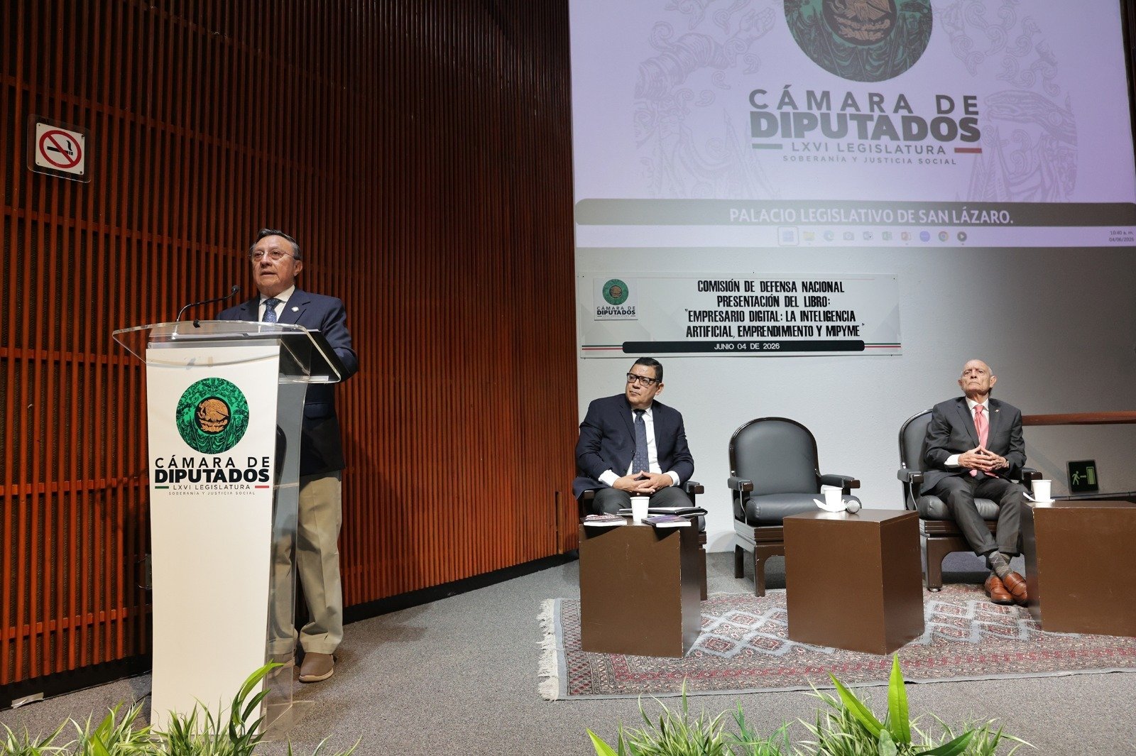 Presentan en la Cámara de Diputados libro sobre el empresario digital, inteligencia artificial, emprendimientos y MIPYMES