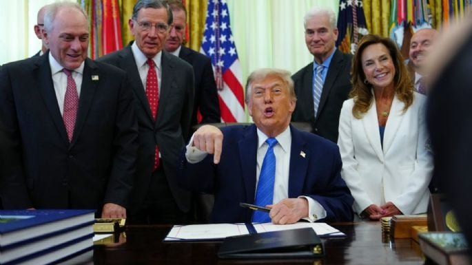 Trump amenaza con abandonar el T-MEC; advierte que combatirá el narcotráfico por tierra