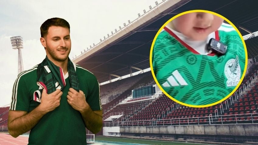 Santi Giménez le manda una playera al niño viral del suéter navideño