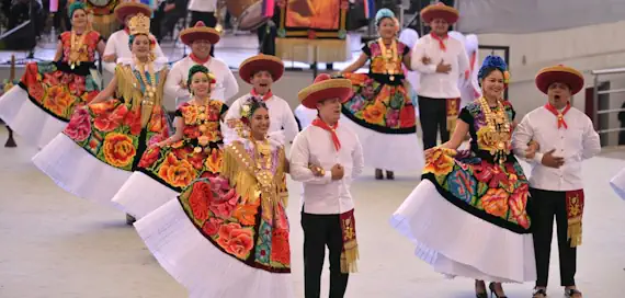 Rocío Nahle refrenda la hermandad entre Veracruz y Oaxaca en la Guelaguetza