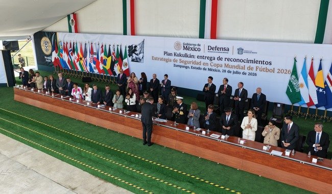 Cuando México trabaja unido, no hay desafío que no podamos enfrentar: Presidenta entrega reconocimientos a por Plan Kukulkán