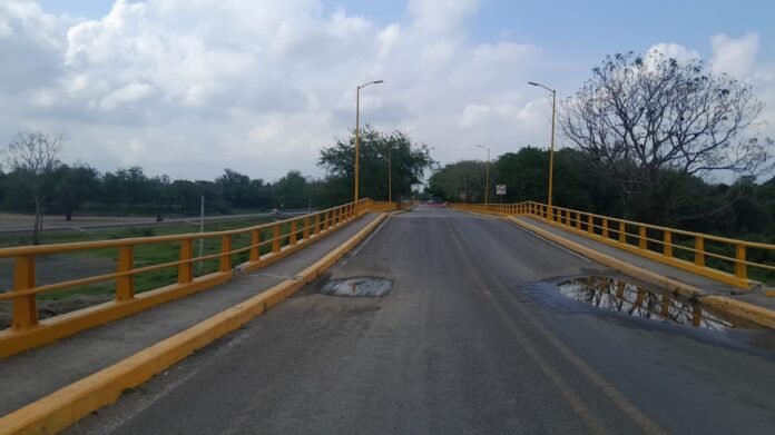 Anuncian retiro de caseta de cobro y reconstrucción del puente “José López Portillo” en Álamo